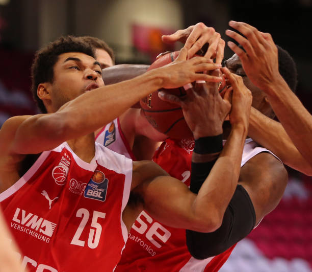 球员并非场 球员并非场