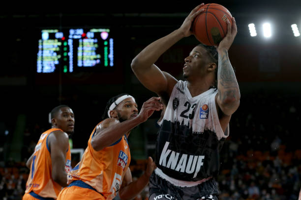 在比赛中始 在比赛中始