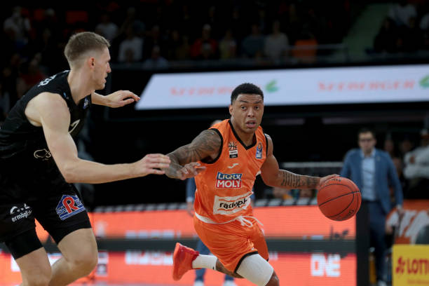 依然拿下了 依然拿下了