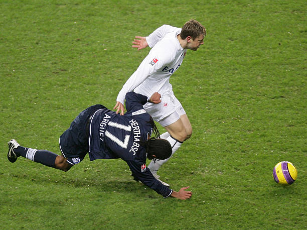 技场上的激 技场上的激