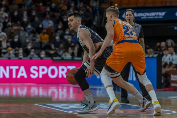 直是外界关 直是外界关