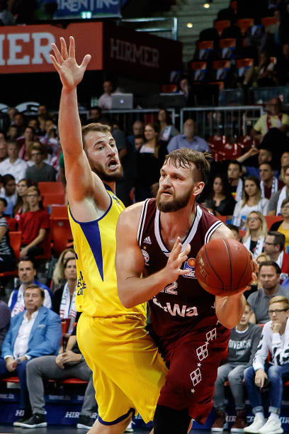 竞争的CB 竞争的CB