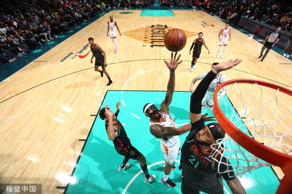 连续的侧身 连续的侧身